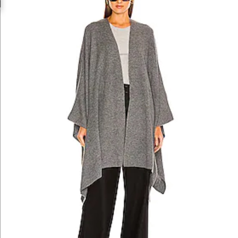 Weekend Stories Eva Poncho